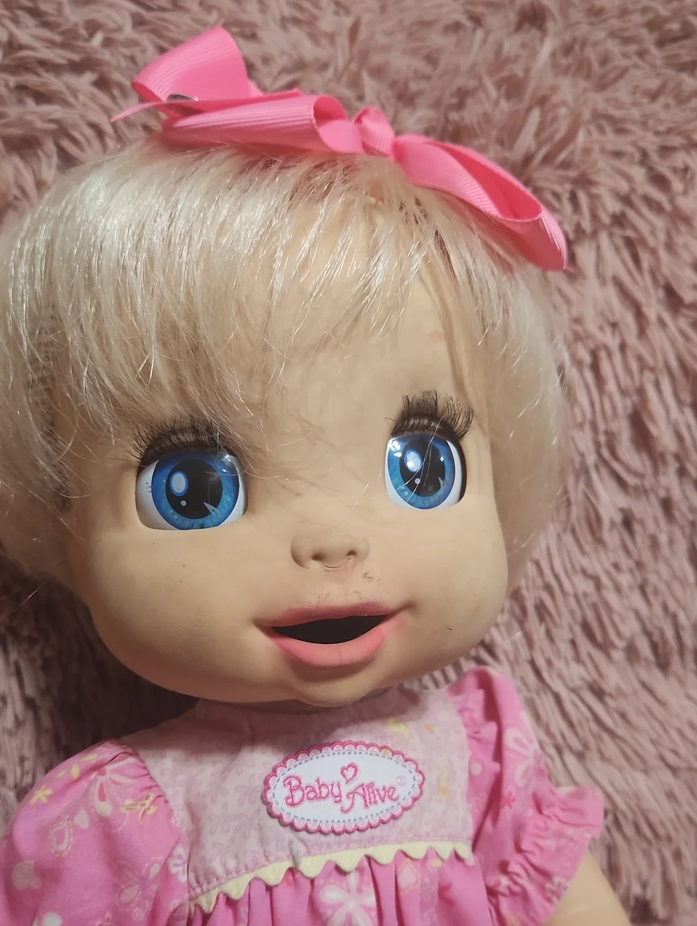 Vintage 2006 Soft Face Blonde Blue Eyes Baby Alive Still Works 16